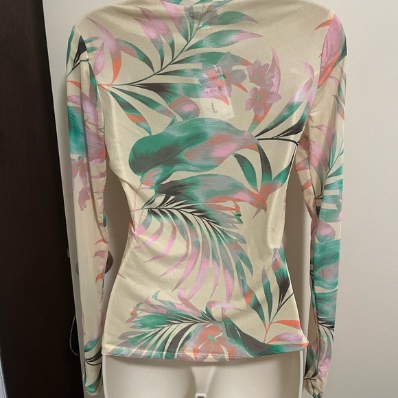 AFRM Cream Long Sleeve Fitted top - Picture 4 of 8